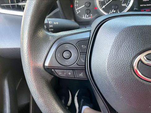 Used 2022 Toyota Corolla LE FWD image 35