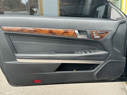 Used 2017 Mercedes-Benz E 400 E 400 image 22