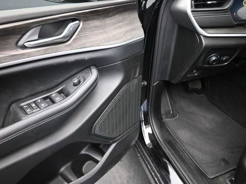 New 2026 Jeep Grand Cherokee L 4WD image 14