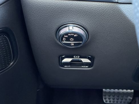 New 2026 Mercedes-Benz GLC 300 4MATIC image 23