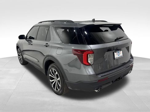 Used 2023 Ford Explorer ST-Line w/ Class IV Trailer Tow Package AWD/4WD image 40