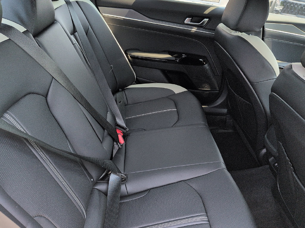 New 2026 Kia K5 GT-Line FWD image 8
