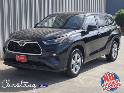 Used 2021 Toyota Highlander LE