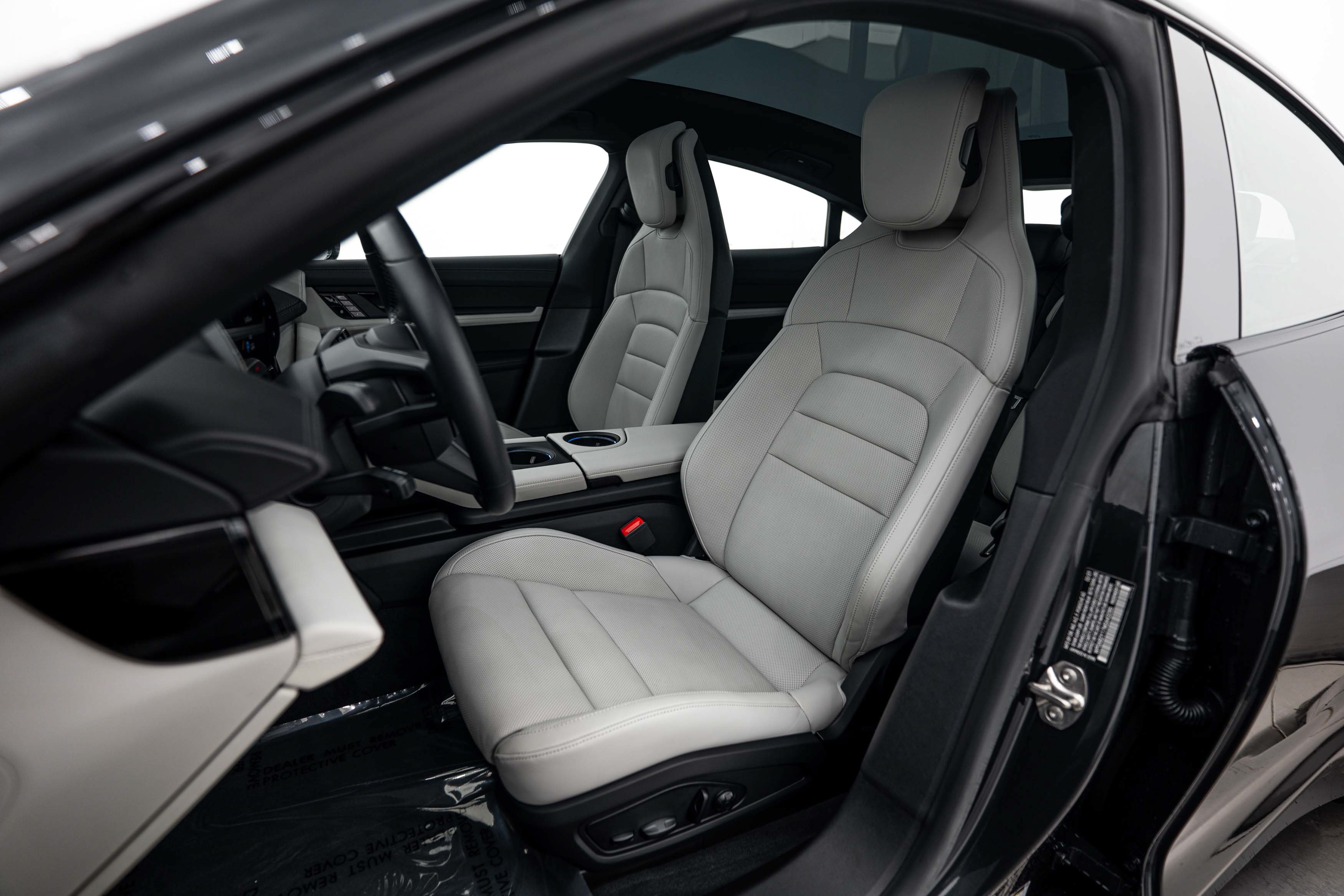 Certified 2021 Porsche Taycan 4S AWD/4WD image 5