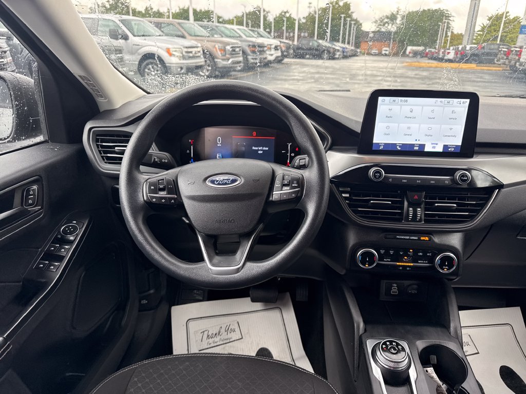 Used 2025 Ford Escape Active AWD/4WD image 18