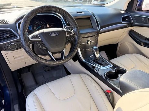 Used 2016 Ford Edge Titanium w/ Technology Package AWD/4WD image 12