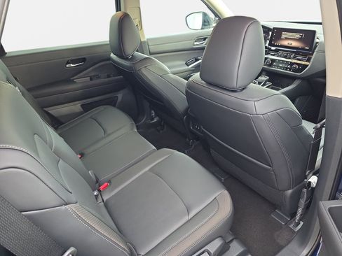 New 2026 Nissan Pathfinder SL w/ Cargo Package AWD/4WD image 11