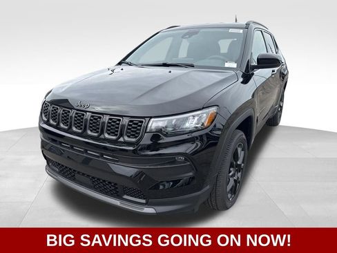 New 2026 Jeep Compass Latitude image 8