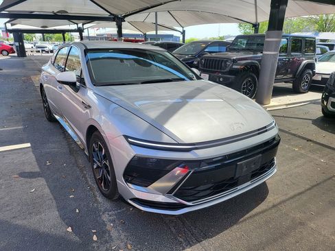 Used 2025 Hyundai Sonata SEL image 3