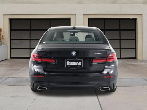 Used 2023 BMW 540i w/ Premium Package RWD image 5