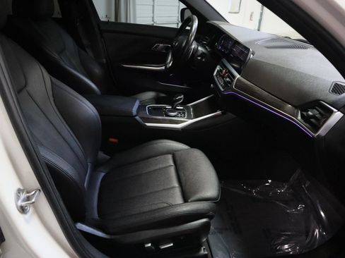 Used 2021 BMW 330i Sedan w/ Driving Assistance Package RWD image 18