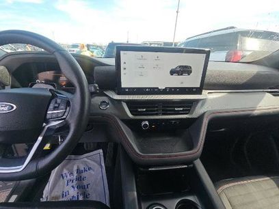 Used 2025 Ford Explorer ST-Line w/ ST-Line Street Pack