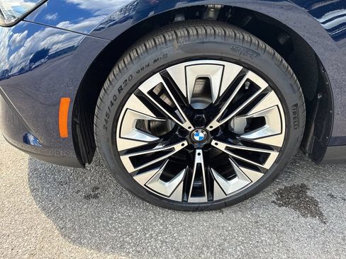 New 2026 BMW 530i xDrive w/ Premium Package AWD/4WD image 9
