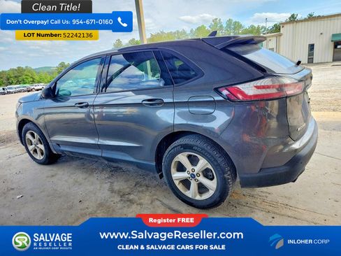 Used 2020 Ford Edge SE FWD image 3