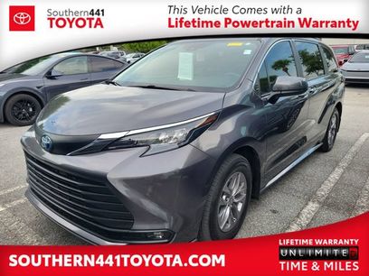 Used 2025 Toyota Sienna XLE
