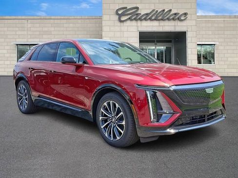 New 2025 Cadillac Lyriq Sport image 2