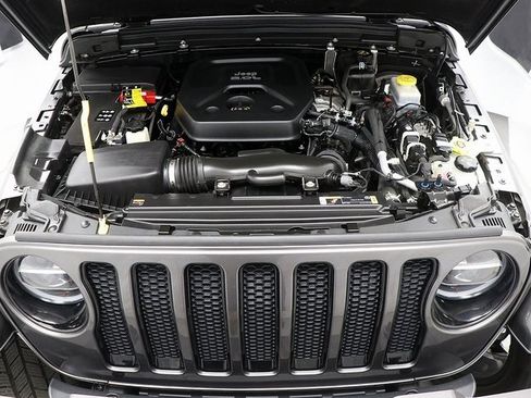 Used 2021 Jeep Wrangler Unlimited Sahara image 30