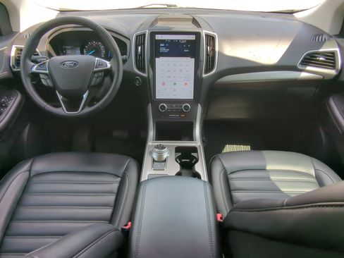 Certified 2024 Ford Edge SEL w/ Convenience Package AWD/4WD image 13