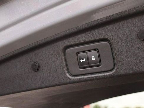 Used 2023 Nissan Pathfinder Platinum w/ Lighting Package (N92) AWD/4WD image 8