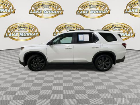 Used 2025 Honda Pilot Sport image 8