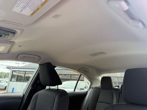 Used 2025 Toyota Corolla LE FWD image 14