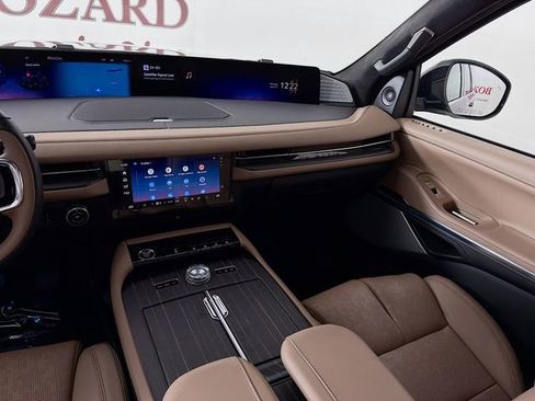New 2026 Lincoln Navigator L Black Label AWD/4WD image 26