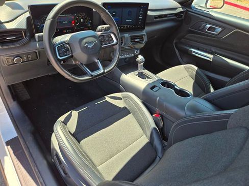 Used 2024 Ford Mustang Coupe RWD image 10