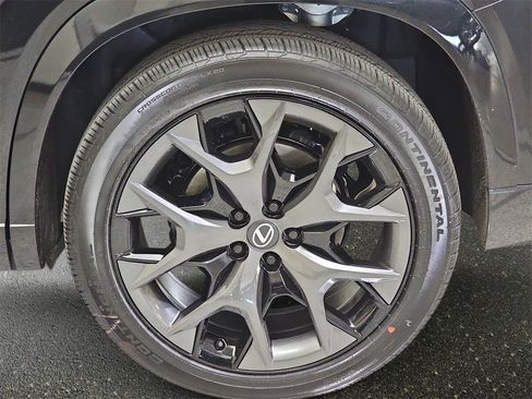 New 2026 Lexus TX 500h AWD image 33