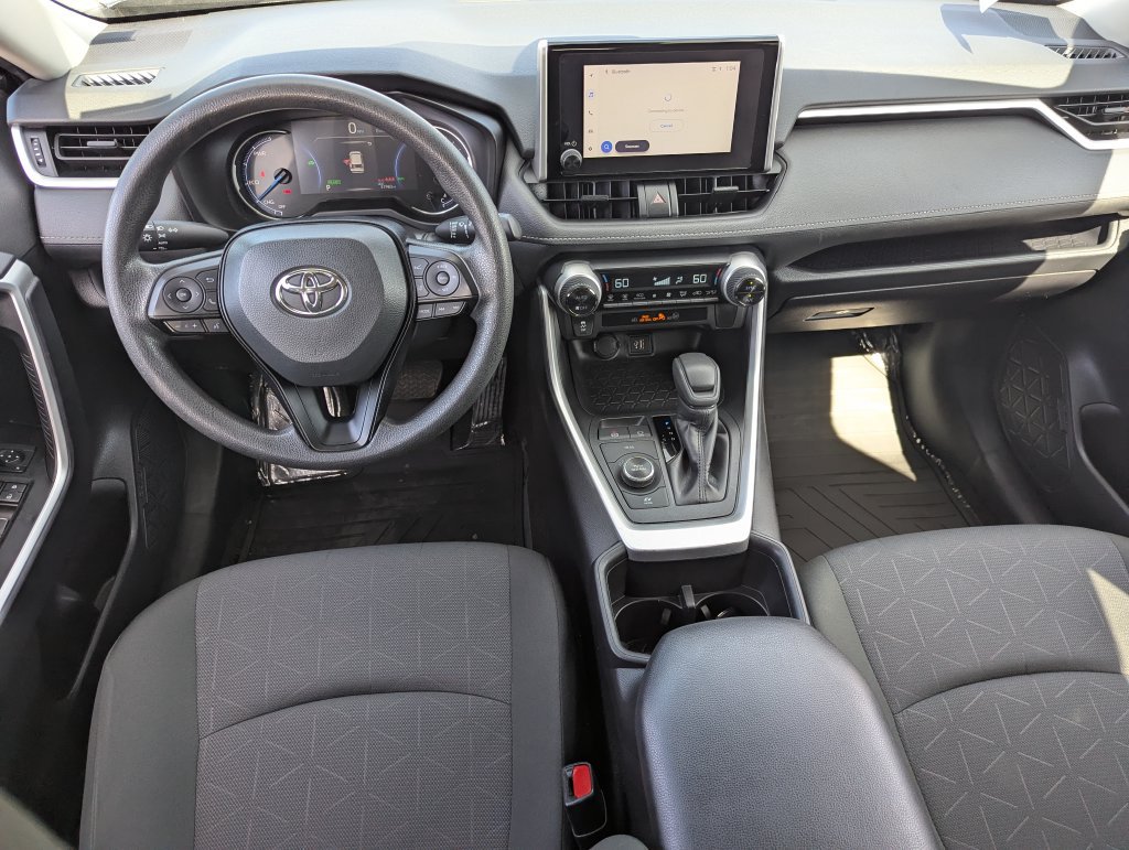 Used 2025 Toyota RAV4 XLE AWD/4WD image 27