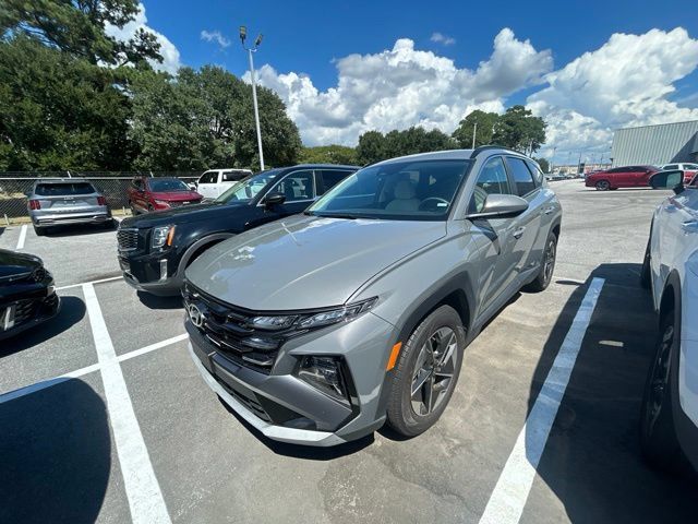 Used 2025 Hyundai Tucson SEL FWD image 3
