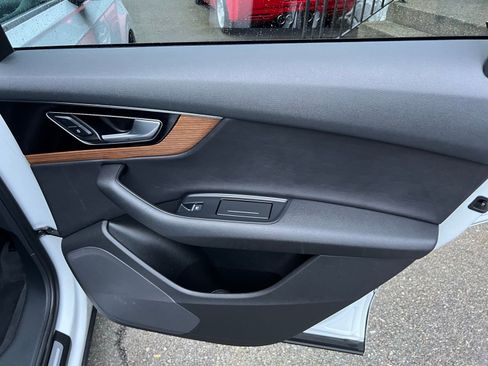 Used 2017 Audi Q7 2.0T Premium AWD/4WD image 27