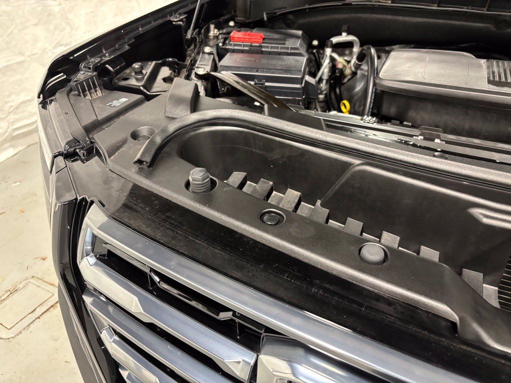 Used 2026 GMC Yukon XL AT4 w/ AT4 Premium Package AWD/4WD image 68