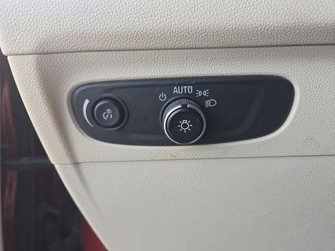 Used 2021 Buick Envision Essence FWD image 15
