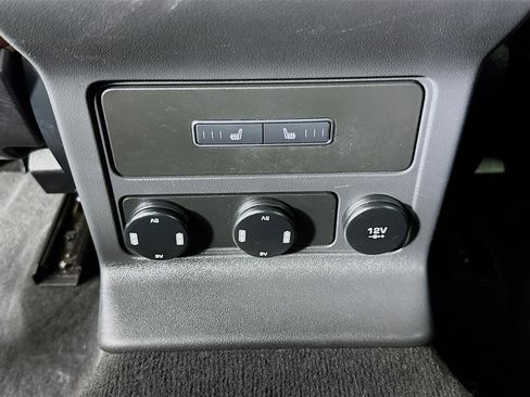 Used 2019 Jaguar F-PACE S image 29