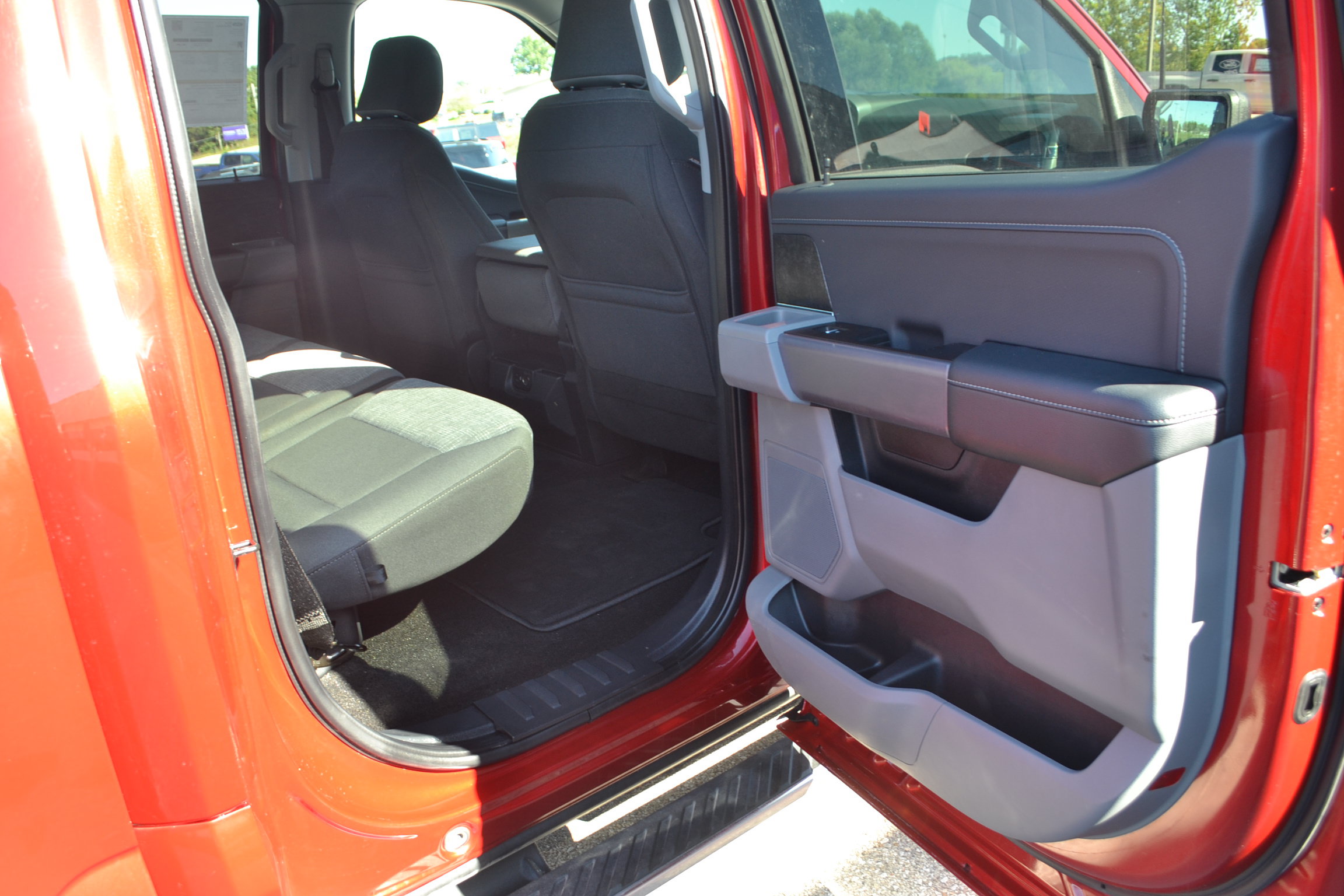 Certified 2022 Ford F150 XLT w/ Equipment Group 301A Mid AWD/4WD image 9
