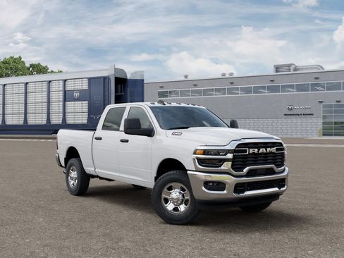 New 2026 RAM 2500 Tradesman w/ Chrome Appearance Group AWD/4WD image 5