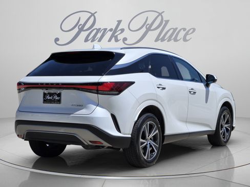 Used 2025 Lexus RX 350 Premium w/ Accessory Package (Z1) FWD image 5
