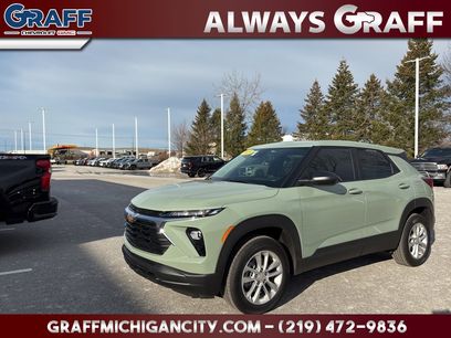 Used 2025 Chevrolet TrailBlazer LS w/ LS Convenience Package