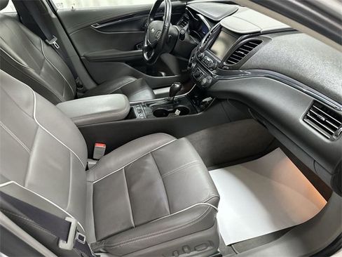 Used 2017 Chevrolet Impala Premier w/ Enhanced Convenience Package image 18