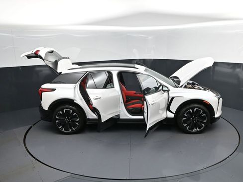 New 2025 Chevrolet Blazer EV RS w/ Super Cruise Package image 50