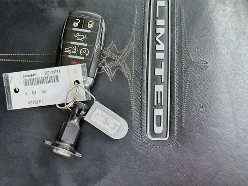 Used 2019 RAM 1500 Limited w/ Advanced Safety Group AWD/4WD image 36