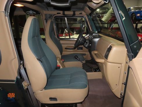 Used 1999 Jeep Wrangler Sahara image 5