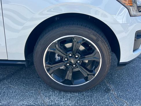 Used 2024 Ford Expedition Max Limited AWD/4WD image 15