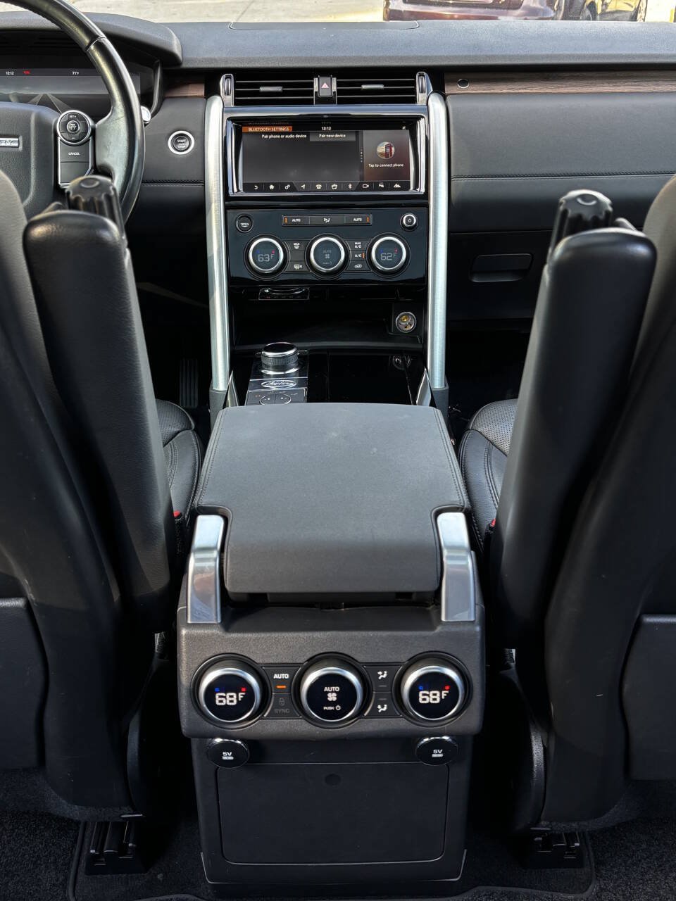 Used 2018 Land Rover Discovery HSE AWD/4WD image 28
