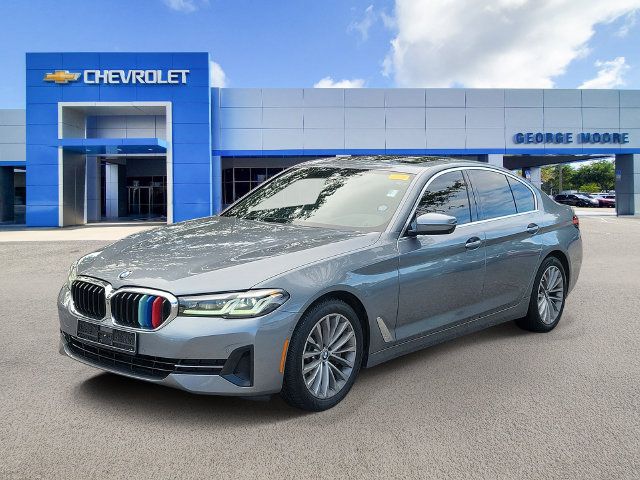 Used 2021 BMW 530i RWD image 2