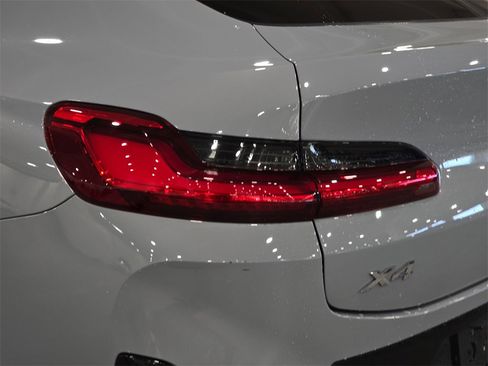 Used 2024 BMW X4 xDrive30i w/ Premium Package image 29