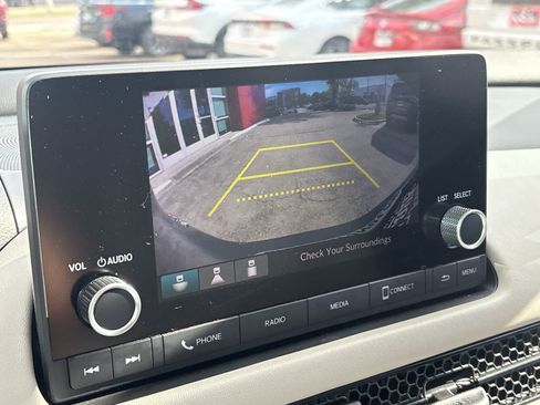 Used 2025 Honda HR-V LX image 27