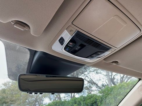 Used 2022 Acura TLX w/ Technology Package image 9