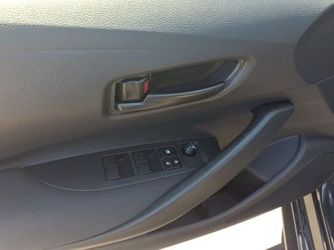 Used 2026 Toyota Corolla LE FWD image 12