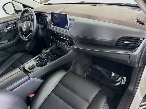 Certified 2023 Nissan Rogue SV w/ SV Premium Package AWD/4WD image 32